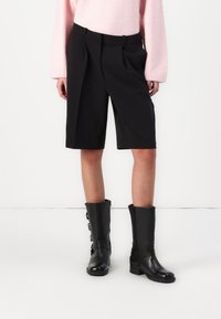 Aware VMPASSI MW KNEE VMA - Short - black