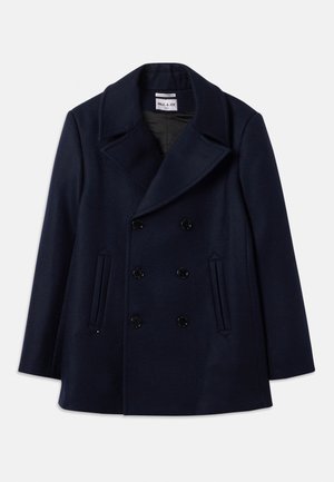 Cappotto peacoat in lana navy con design doppiopetto, grandi rever, bottoni neri e tasche laterali. Texture liscia con una silhouette classica.