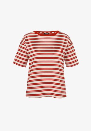Weißes kurzärmeliges T-Shirt mit horizontalen roten Streifen, rundem Ausschnitt, Brusttasche und kleiner roter Herzstickerei auf der Tasche.