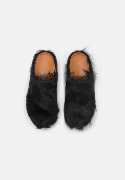 Marni SABOT - Kontsaga tagant lahtised kingad - black