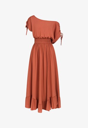 Ein einseitig schulterfreies, rostfarbenes Kleid mit geraffter Taille und Rüschensaum. Hergestellt aus weichem Stoff, mit Bindebändern an der Schulter.