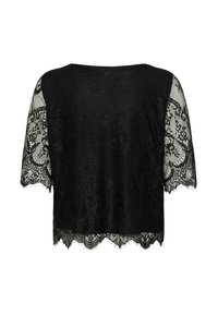 Top in pizzo nero con maniche corte, caratterizzato da intricate fantasie floreali, orlo ondulato e una consistenza trasparente sulle maniche.