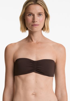 Brown bandeau bikini top with gathered texture at the center, seamless design, and solid color. Adjustable for comfort and fit.