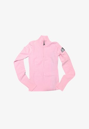 Maglione lungo rosa chiaro a maniche lunghe con colletto alto, texture a coste e dettagli a zigzag. Presenta una mezza zip e una toppa con logo sulla manica.
