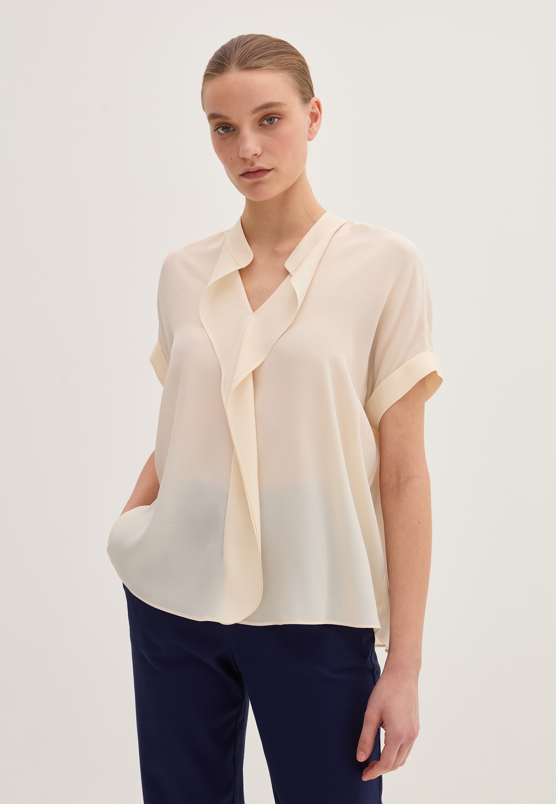 Stefanel CRÊPE DE CHINE WITH FLOUNCE - Blouse - cream white/white  