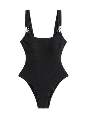 Schwarzer, strukturierter Badeanzug mit breiten Schulterträgern und goldenen Ringakzenten an den Trägerbefestigungen.