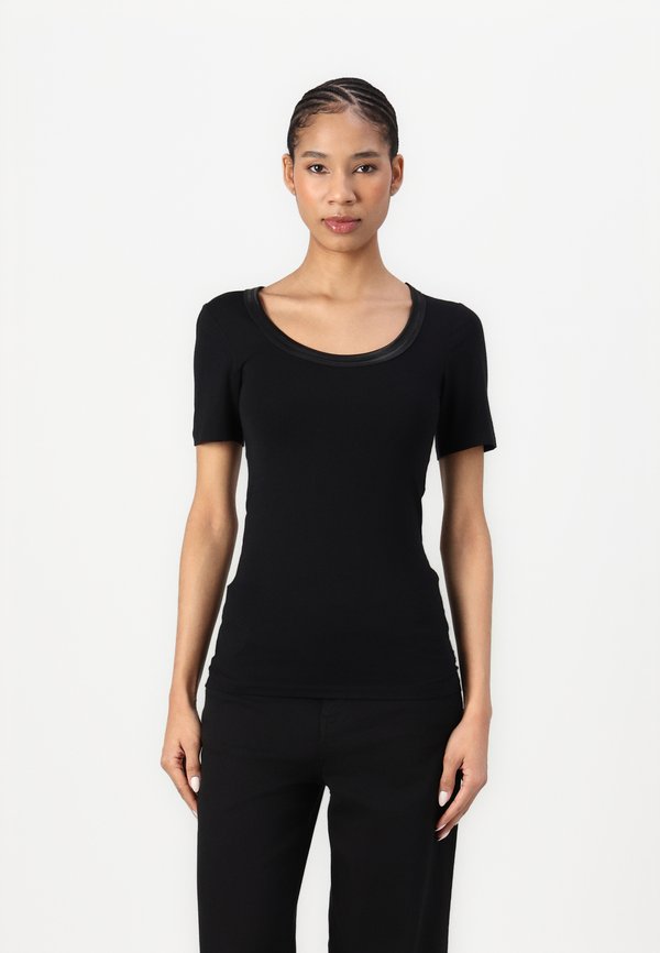 ZOLA - Basic T-shirt