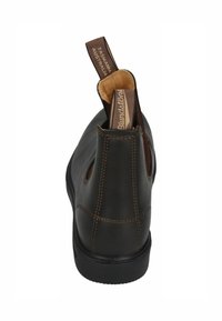 Braune Leder-Ankle-Boots mit elastischen Seitenpanelen, Ziehhilfe, kontrastierenden Nähten und Gummisohle für gute Griffigkeit.