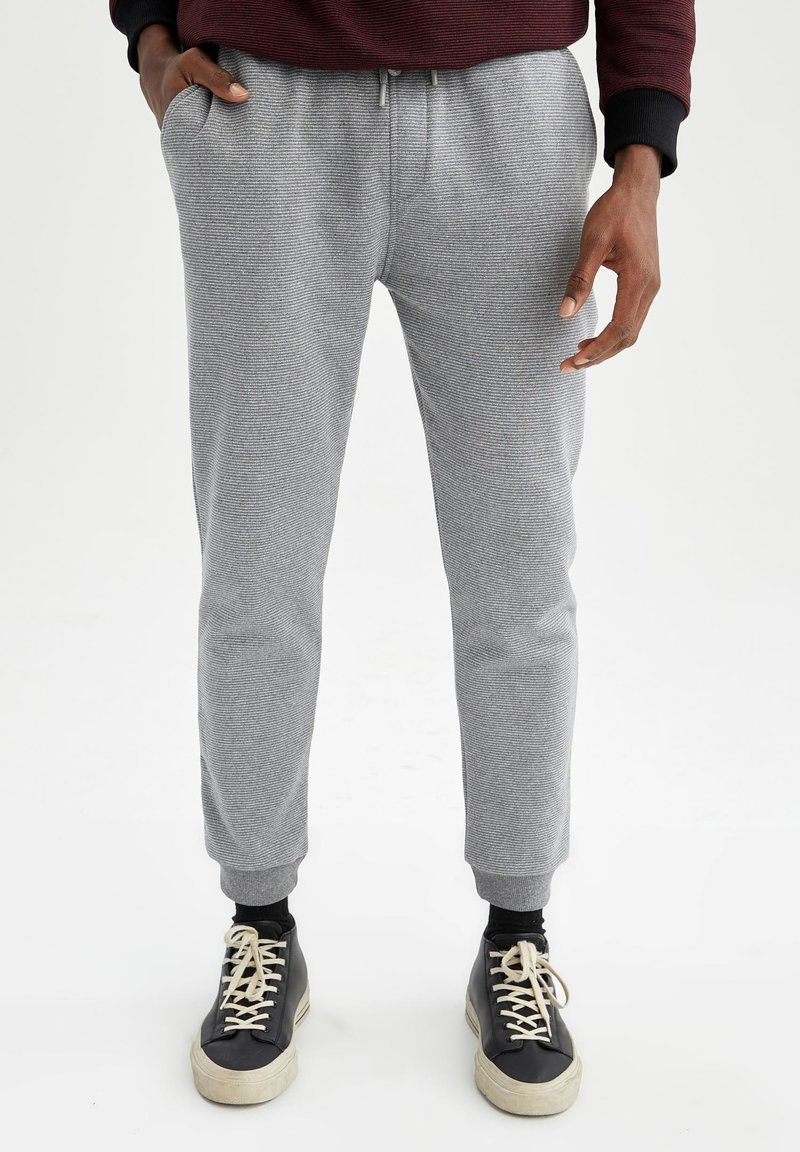 DeFacto SLIM FIT Tracksuit bottoms grey Zalando.de