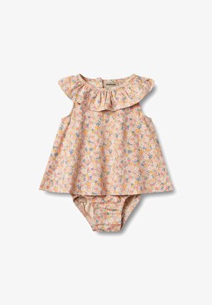 Romper s cvjetnim uzorkom na ružičastoj pozadini, s volanima na izrezu i kopčama na dnu za lakše oblačenje. Mekani pamučni materijal.