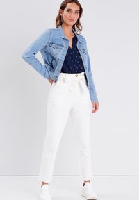 Cache Cache Veste en jean - denim bleach