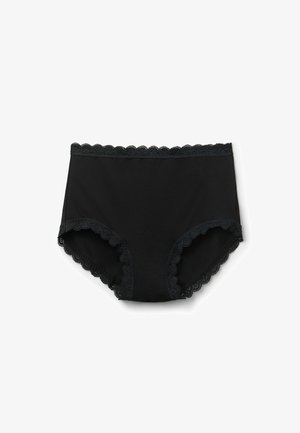 Czarne bawełniane figi o wysokim stanie z falbaniastym koronkowym wykończeniem w talii i na nogawkach, cechujące się gładką strukturą.