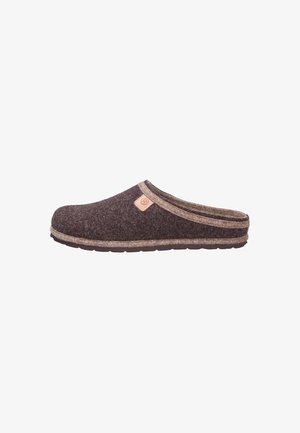 Zuecos de fieltro marrón oscuro con una banda de acento beige y parche con logo. Presentan una parte superior texturizada y una suela de goma para mayor agarre y durabilidad.
