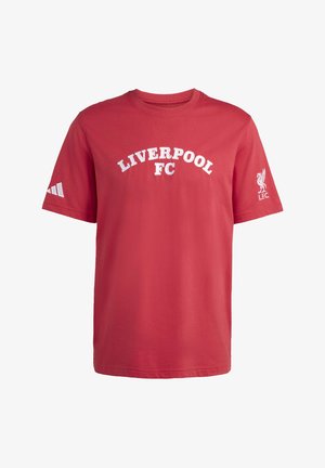 Červené tričko s krátkym rukávom s nápisom "LIVERPOOL FC" na hrudi a bielymi logami Liverpool FC na oboch rukávoch.