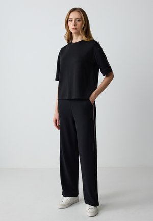 Pantaloni sportivi - black