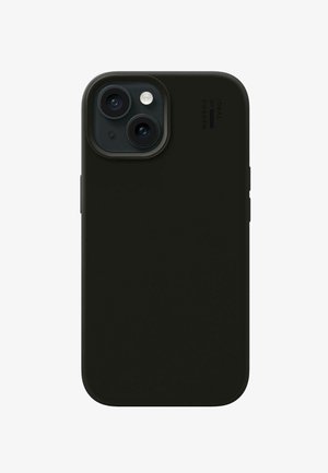 Mustakassi puhelimelle iPhone 13. Ominaisuudet: matta pinta, pyöristetyt reunat sekä aukot kaksoiskameroille ja latausportille.
