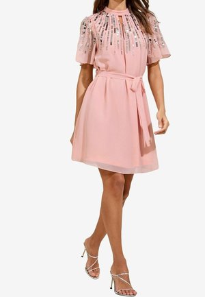 Cocktailkjole / festkjole - pink