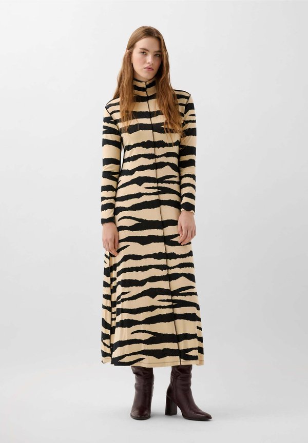 ZEBRA OVERLOCK  - Freizeitkleid - animal print
