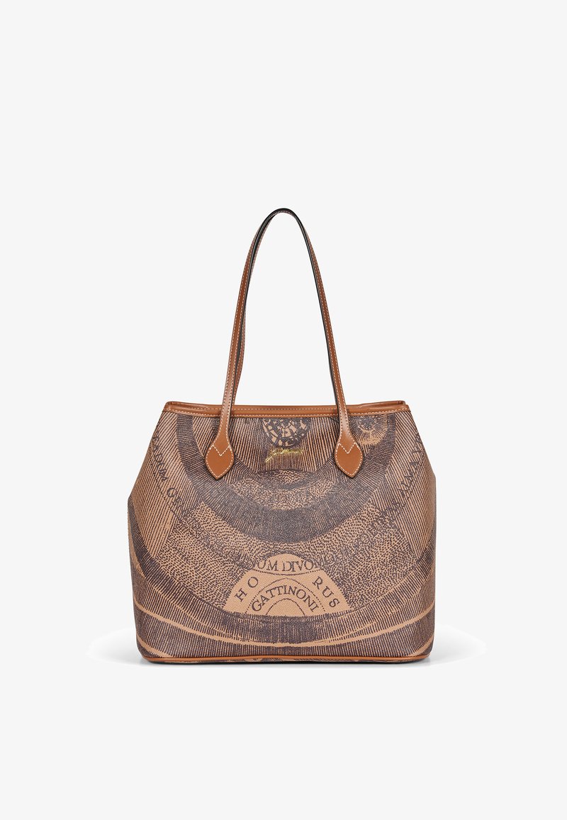 Braune Totebag mit doppelten Griffen und aufwendigem kreisförmigem Vintage-Kartenmuster mit Text, aufrecht stehend vor einem weißen Hintergrund.