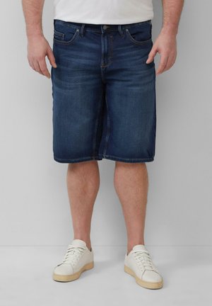 REGULAR FIT   - Jeans Shorts - blau