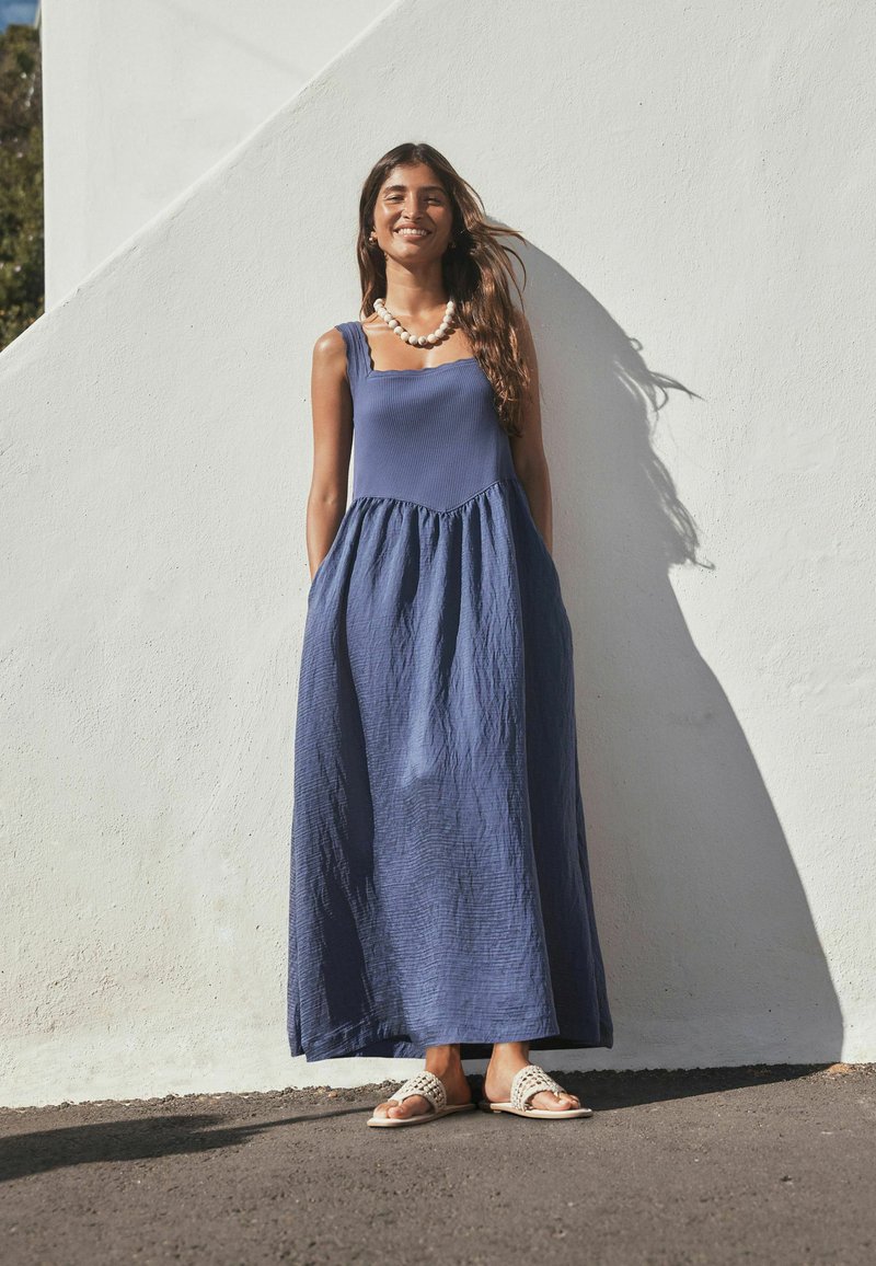 next jersey dress REGULAR FIT - WOVEN MIX MIDI . - Jersey dress - navy/blue Neckline: Sweetheart halter neckline
