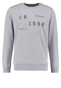Felpa grigia a girocollo con testo e grafiche stampate in nero. Il tessuto è liscio con polsini e orlo a costine. Design semplice e casual.