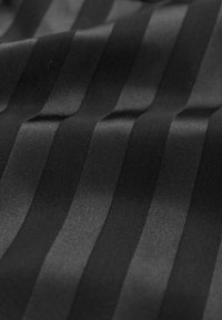 Next THROUGH - REGULAR FIT SET - Nachtwäsche Set - black