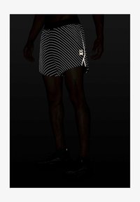 Nevybrané, anthracite