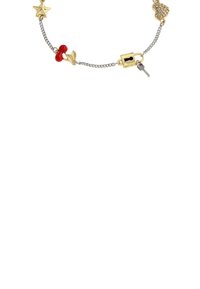 Sieradenarmband met een mix van gouden en zilveren kettingen, rode kersen- en stercharms, een hart met rhinestones, en een hangslotdetail.