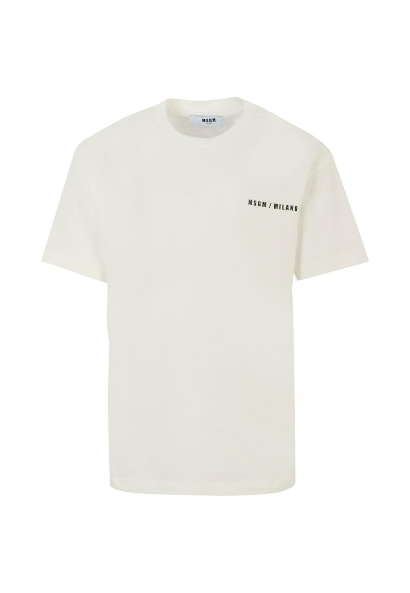 T-shirt bianco a maniche corte in cotone. Presenta la scritta nera "MSGM/MILANO" stampata sul lato sinistro del petto. Collo classico a giro.