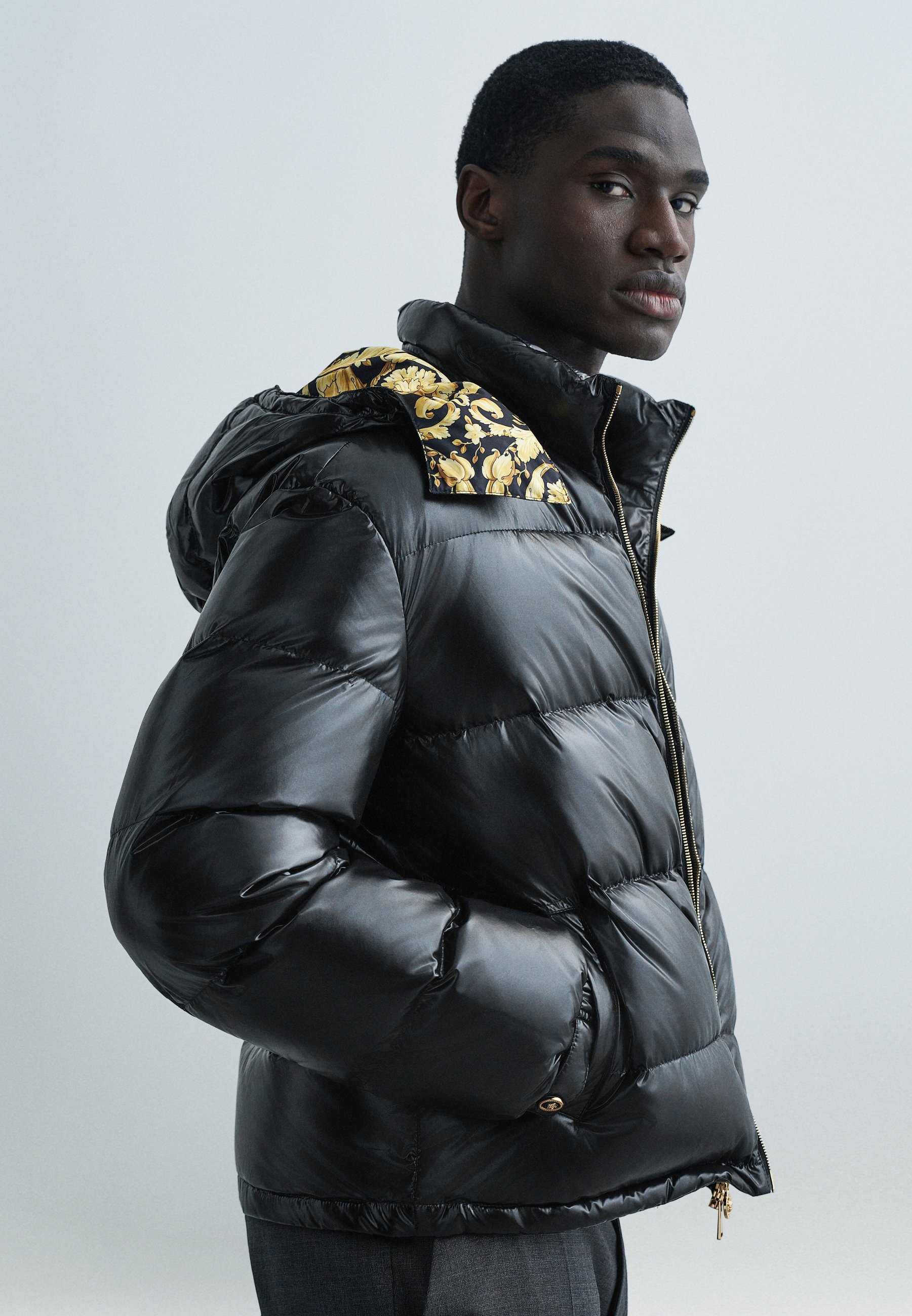 Versace JACKET ALLOVER BAROCCO PRINT - Down jacket - black - Zalando