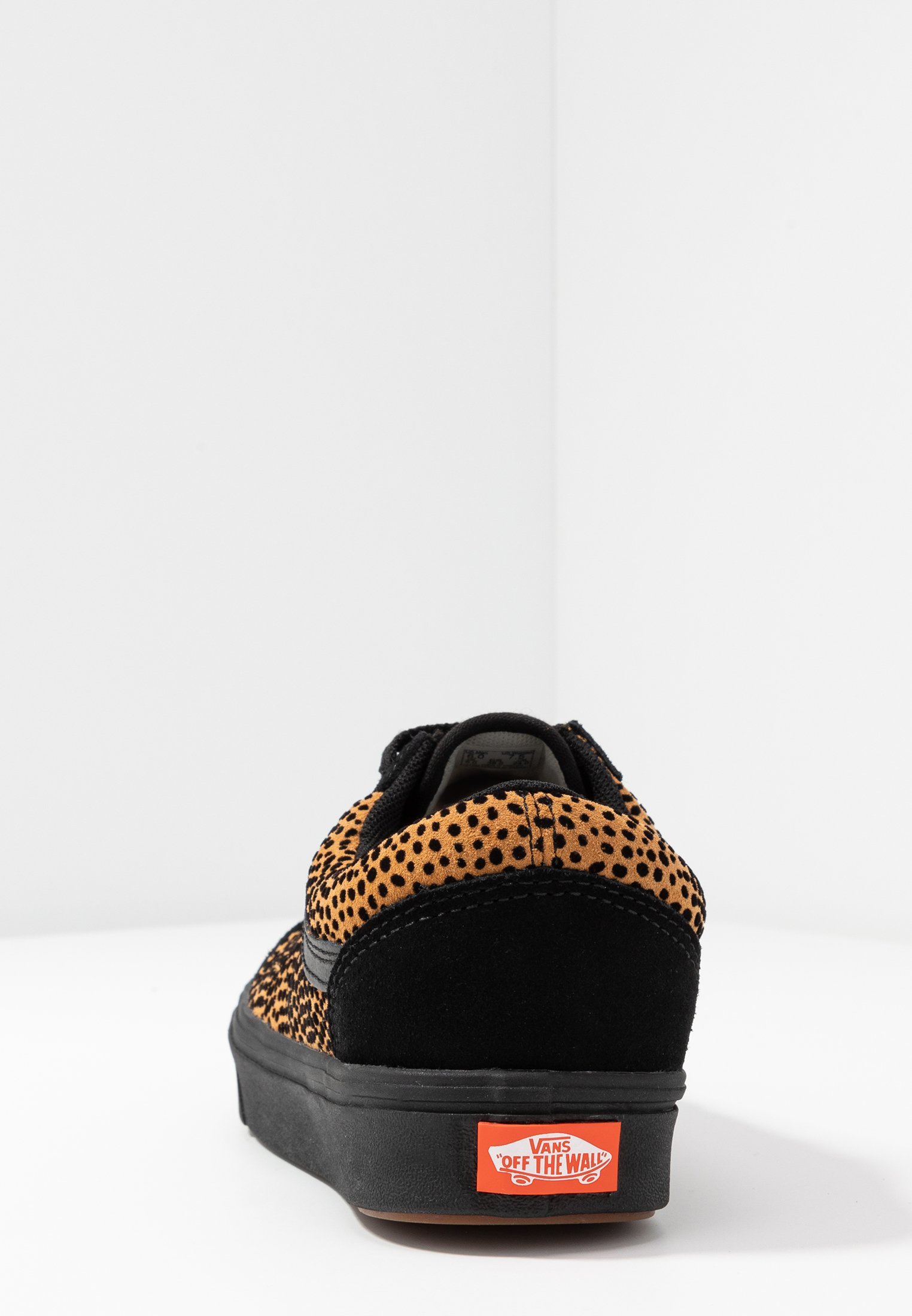 vans off the wall comfycush