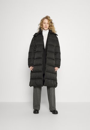 FAVINA - Winter coat - black