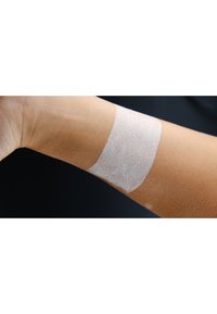 Layla Cosmetics TO INFINITY WATERPROOF&LONGLASTING PRIMER + EYESHADOW - Fard à paupières - 1 gentle
