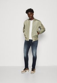 Antony Morato OZZY - Vaqueros tapered - blue denim