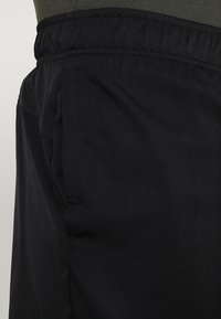 Puma Träningsshorts - black