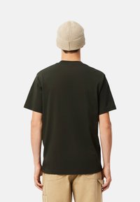 Lacoste CORTE CLASICO - Camiseta básica - verde kaki l a