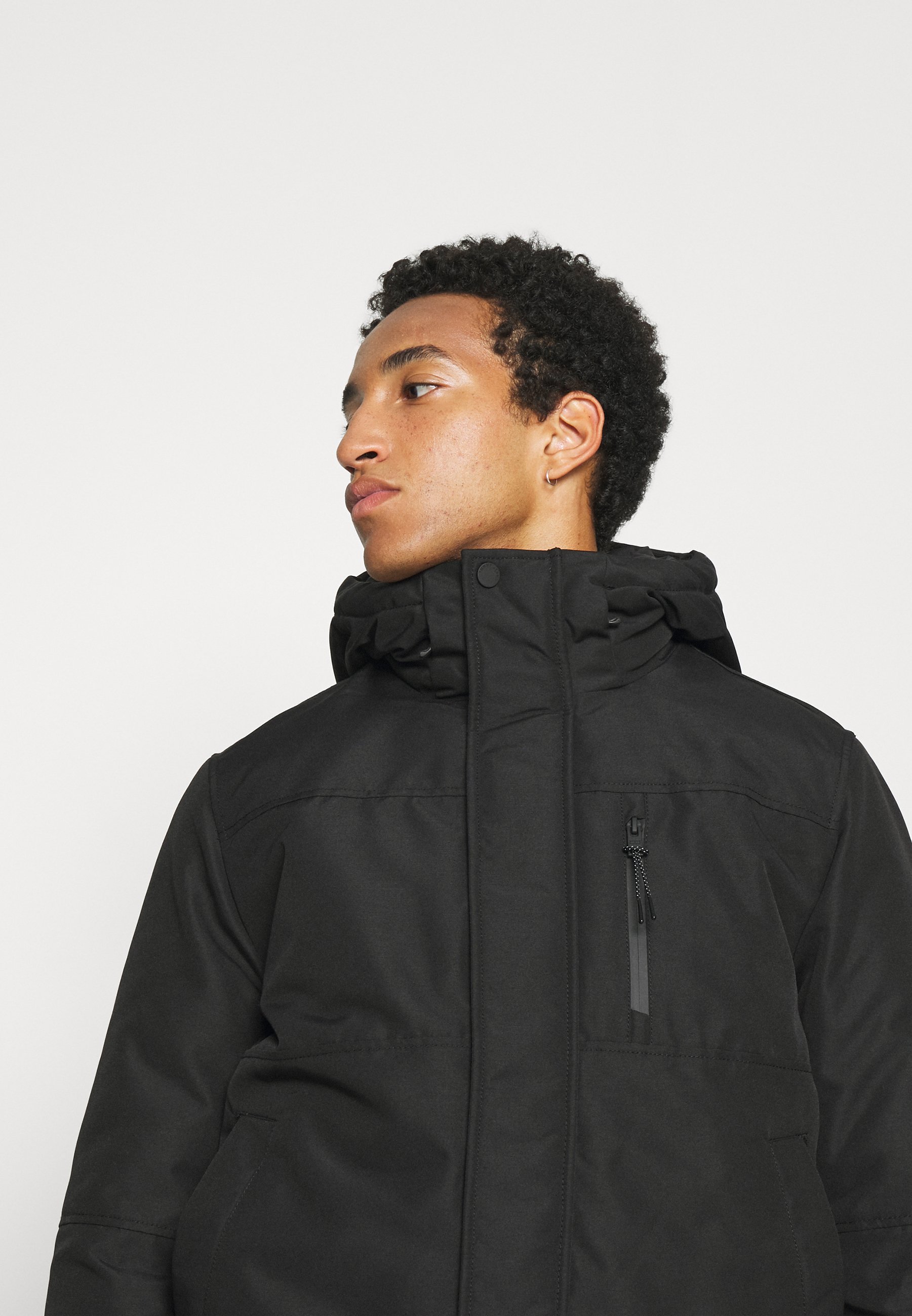 Tommy Jeans Men's Tech Bomber in Black