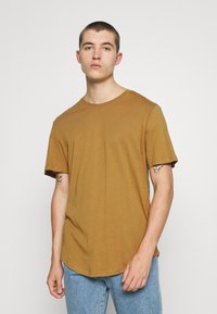 Only & Sons ONSMATT LONGY TEE 7 PACK - T-shirt básica - white/silverline/overlandtrek/olive/foxtrot/monks/black