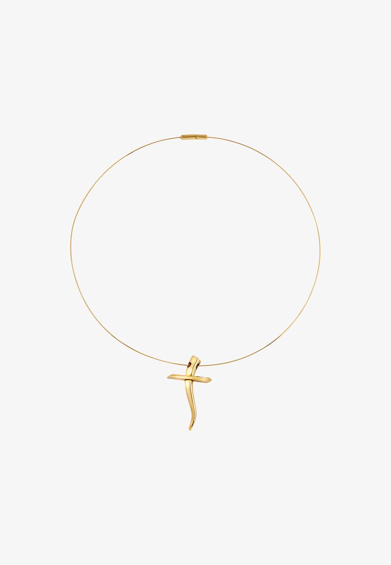 Guldfarvet choker med en tynd wire og en abstrakt korsvedhæng med en glat, poleret overflade og flydende former.