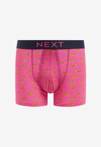 Rózsaszín boxer alsónadrág sárga leopárdmintával és fekete derékkal, amelyen a "NEXT" logo látható; sima anyag, puha tapintással.