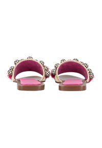 IZIA Papucsszandálok - fuchsia