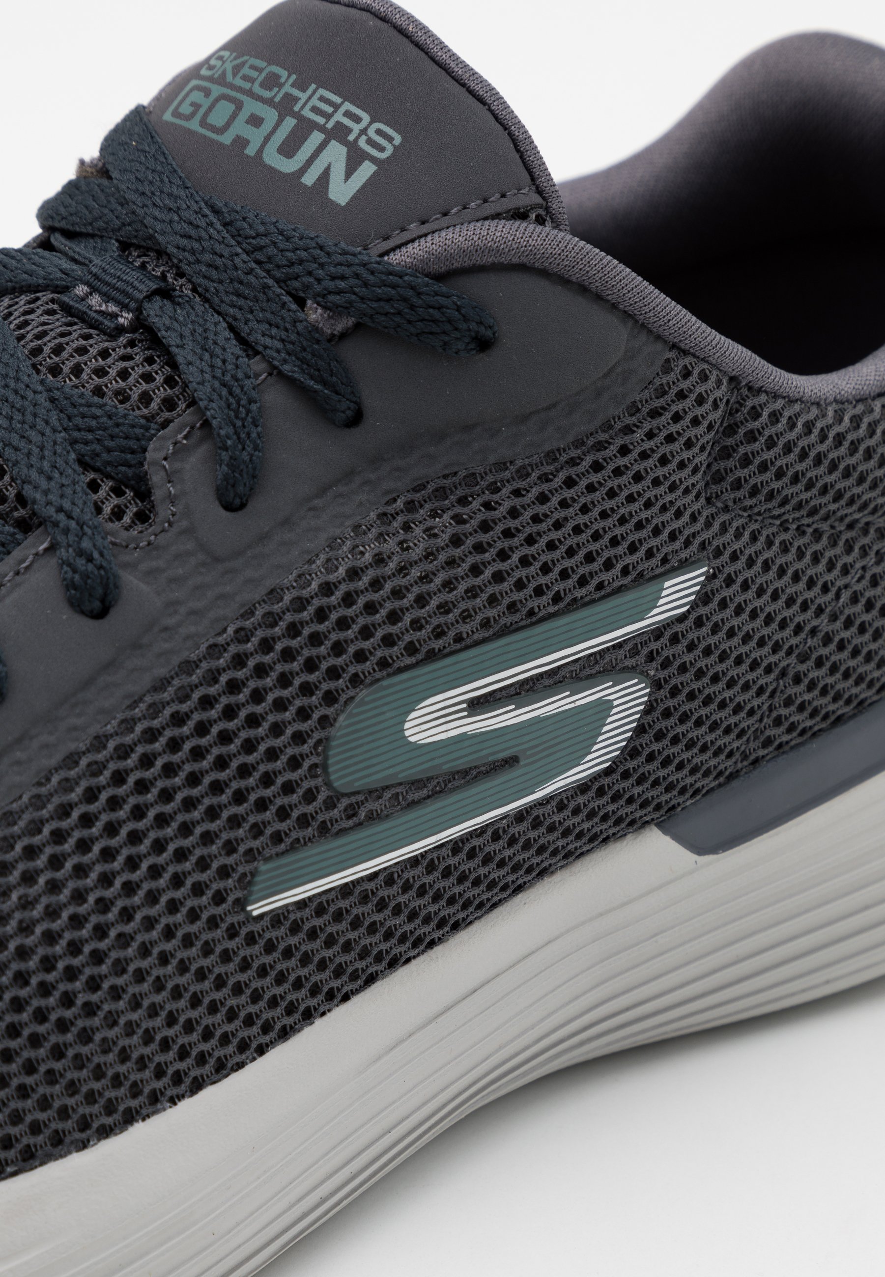 skechers go 2 run