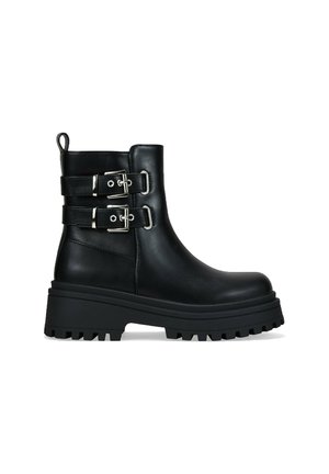 CON HEBILLAS - Botines camperos - black