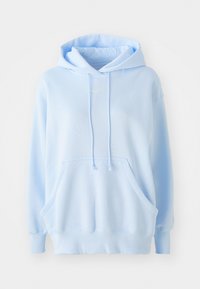 Hoodie azul claro feito de um tecido macio e suave. Apresenta um capuz com cordão, bolso frontal e um pequeno logotipo acima do bolso.