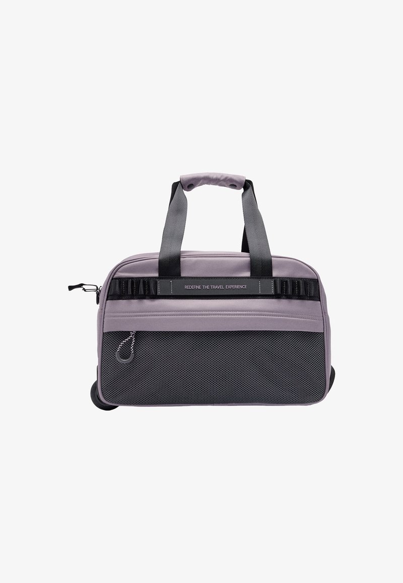 Szara torba podróżna z podwójnymi czarnymi uchwytami, siatkową przednią kieszenią i gładką powierzchnią z materiału. Posiada teksturowane dno oraz detale z brandingiem.