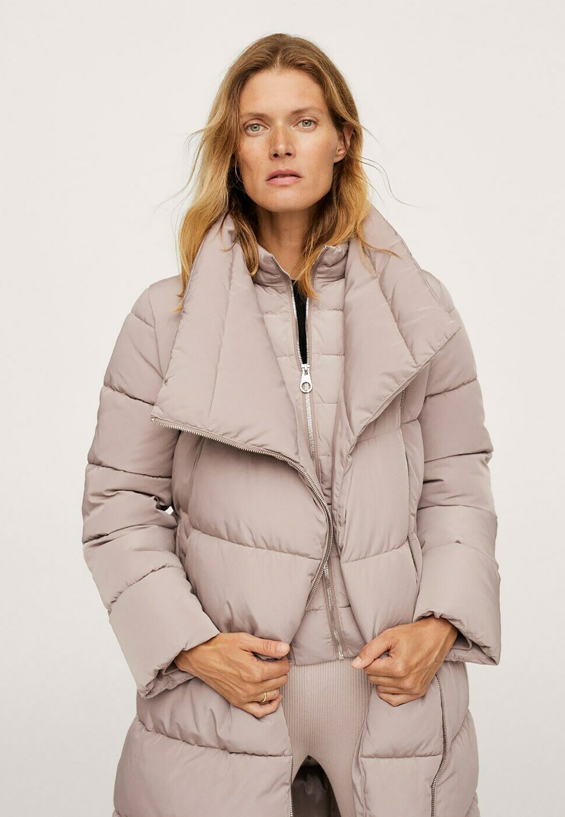 chaqueta plumas mango