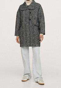 Mango Abrigo corto - black