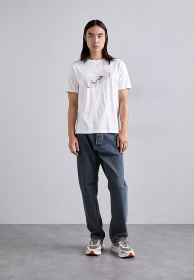 Paul Smith LABEL - Apdrukāts T-krekls - white