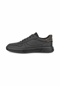 Sort sneakers med en glat læderoverdel, snørelukning, polstret krave og tekstureret gummisål med en diskret logodetalje.